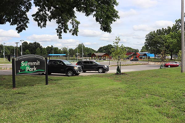 Image of Summit Park entrance sign